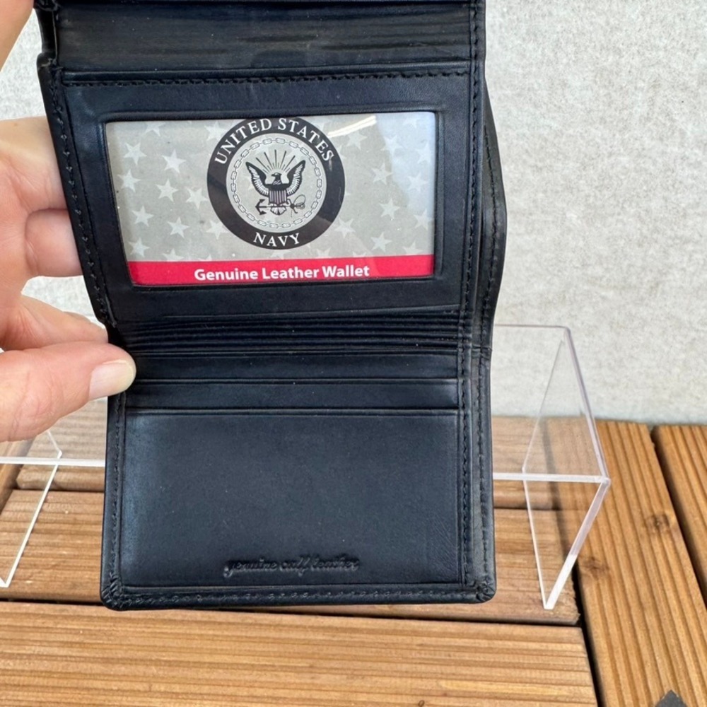 US Navy Black Genuine Leather Mens Trifold Wallet Embossed NWT - Picture 6 of 11